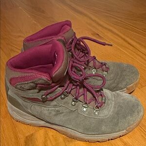 Columbia Women's Newton Ridge Plus Amped Waterproof Hiking Boots